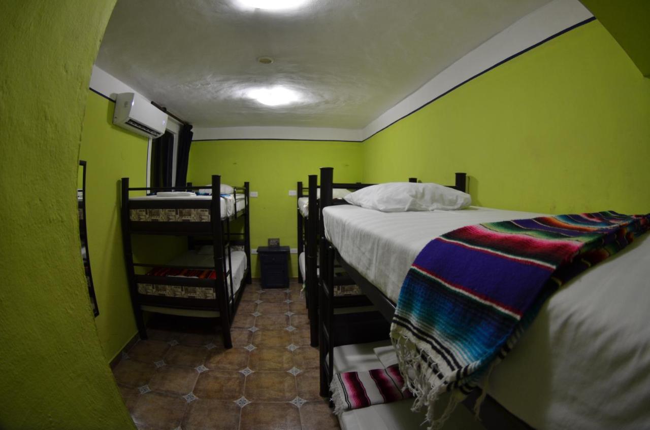 Fiesta Party Hostel - Канкун Экстерьер фото